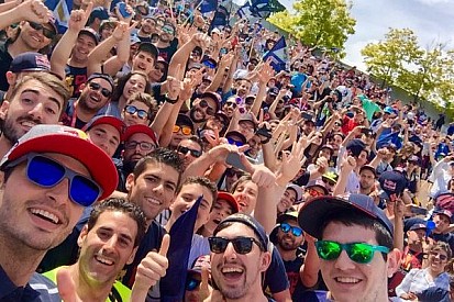 "Gracias por hacerme cumplir mi sueño, Carlos Sainz"