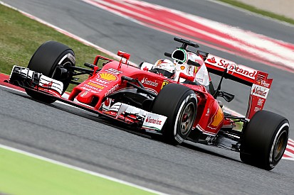 Test Barcellona, Day 1: Vettel e la Ferrari svettano davanti a Rosberg