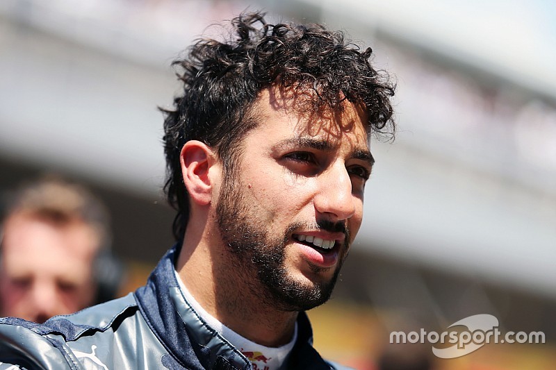 Daniel Ricciardo, Red Bull Racing on the grid