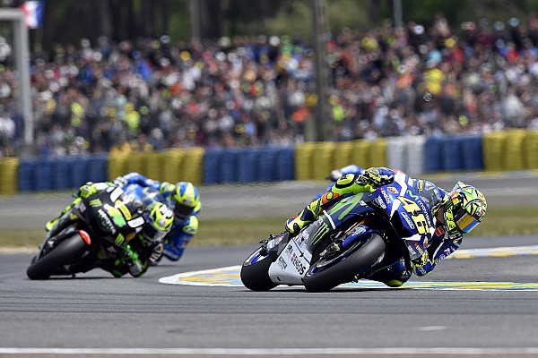 Valentino bendice a Viñales: “Es bueno para él y para Yamaha”