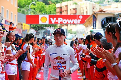 Max Verstappen over Monaco: "Volgas door de chicane"
