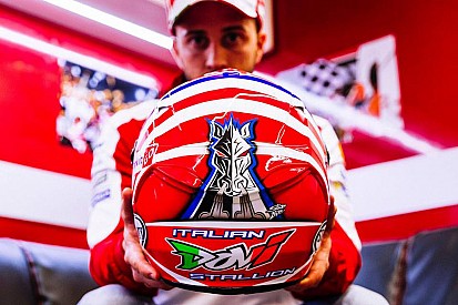 "Italian Dovi Stallion": ecco il casco di Dovizioso per il GP del Mugello