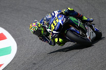 Rossi faz volta sensacional e é pole position na Itália