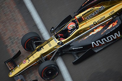 Hinchcliffe conquista pole para Indy 500; Castroneves é 9°