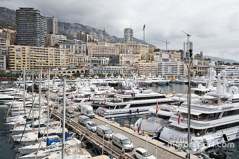 Boten in de haven van Monaco