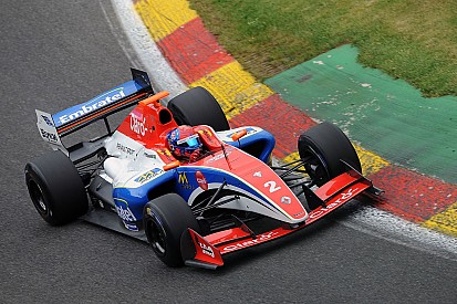 Fittipaldi - Eau Rouge les yeux fermés en F3, mais pas en F3.5 !