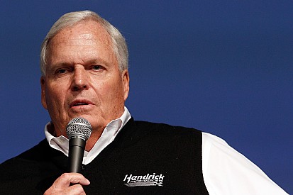 Hendrick, Parsons lead newest NASCAR Hall of Fame class