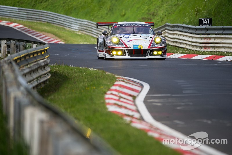 Bildergalerie: Alle Fotos zum 24-Stunden-Rennen auf der Nordschleife
