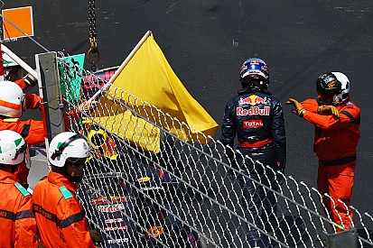 Max Verstappen crasht tijdens kwalificatie in Monaco