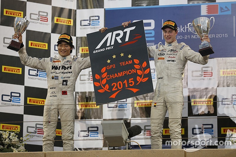  Race 1 winner Stoffel Vandoorne and second place Nobuharu Matsushita, ART Grand Prix with their Tea