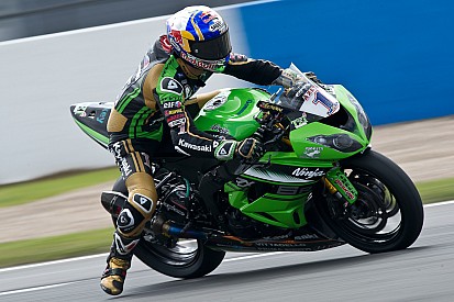 Kenan Sofuoglu si impone a Donington