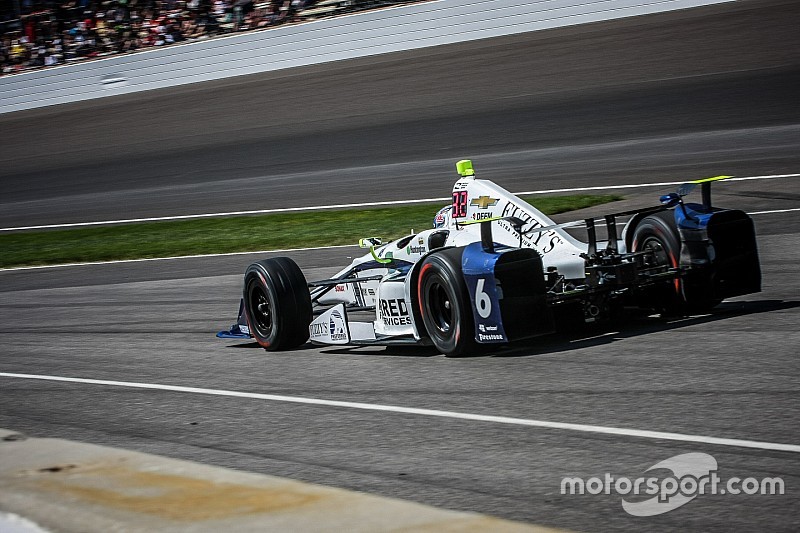Hildebrand se desculpa por incidente con Castroneves