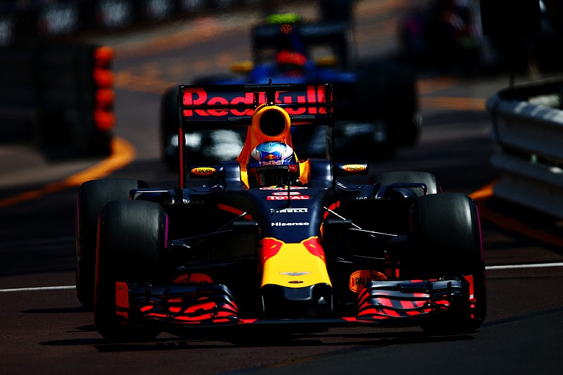 Pourquoi l'arrêt au stand de Ricciardo a capoté