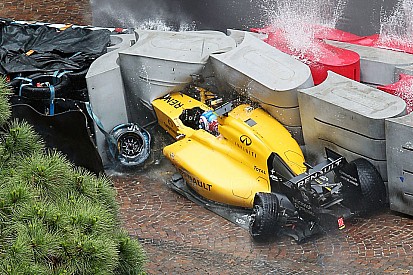 Palmer ha rischiato i piedi nel crash finale a Sainte Devote!
