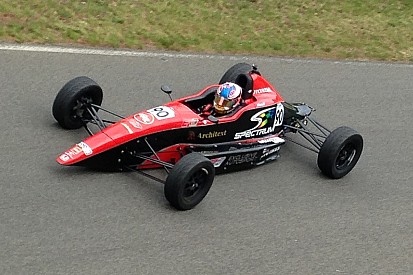 Domination de Trenton Estep en Formule 1600