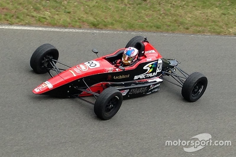 Domination de Trenton Estep en Formule 1600