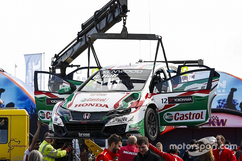 Yokohama promet des investigations après la Nordschleife