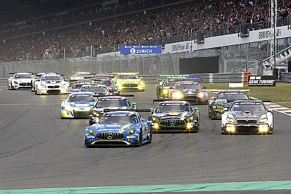 Video: Das 24-Stunden-Rennen am Nürburgring in 333 Sekunden