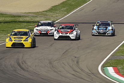 Ridotto il Balance of Performance per Honda Civic e SEAT León