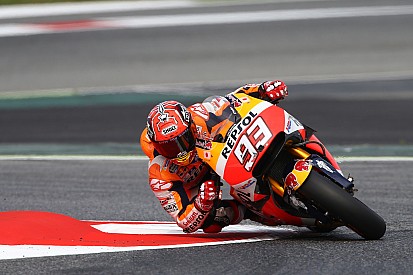 Márquez: “El motociclismo se merecía que Valentino y yo nos diéramos la mano”