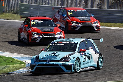 Grachev et Vernay vainqueurs, Comini prend la main
