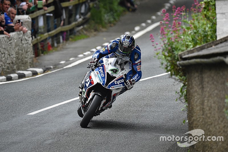 Ian Hutchinson, Tyco BMW, BMW