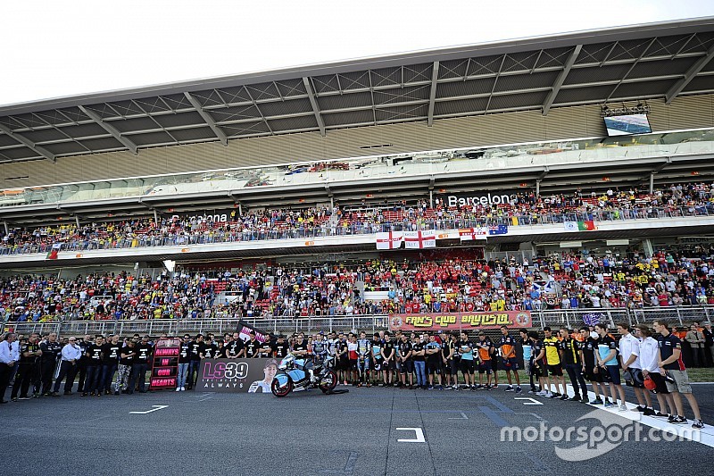 Photos - Les pilotes rendent hommage à Luis Salom