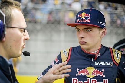 Verstappen már Barcelonában alázni fog?