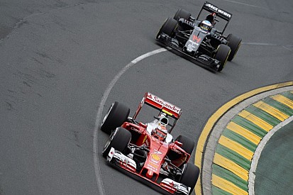 Alonso boldog, mert ma a McLaren-Honda minden gond nélkül futott