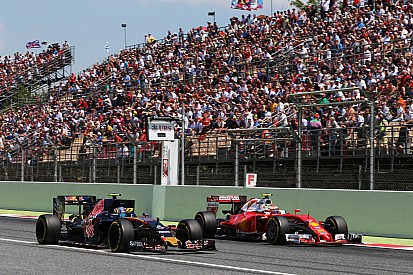 Prost - "Je mettrais Sainz à la place de Räikkönen"