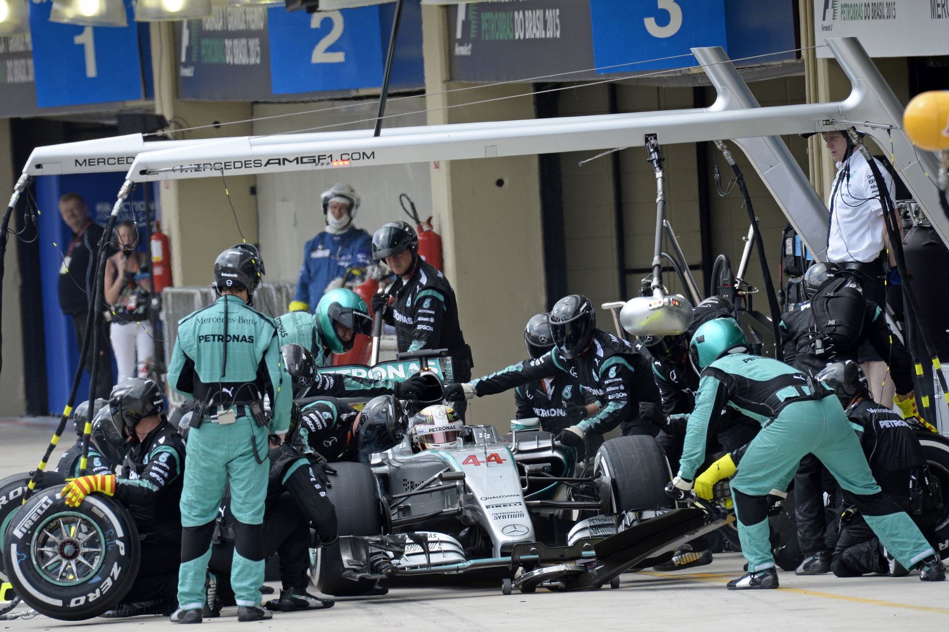 Ha Hamilton szabná meg a taktikát, a Mercedes az összes versenyt elveszítené