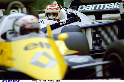 Alain Prost varázsol és megnyeri az Osztrák Nagydíjat a Ferrari és a Brabham-BMW előtt