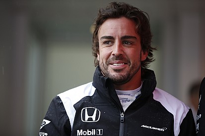 Alonso - Ce n'est "pas improbable" de jouer le titre en 2017