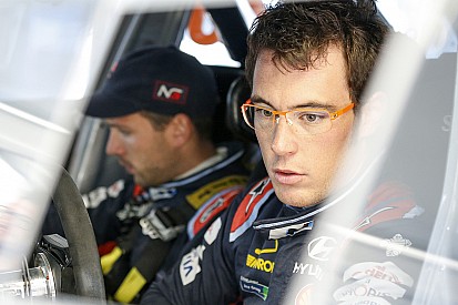 Italia, PS4: splende Neuville e Latvala torna davanti a tutti