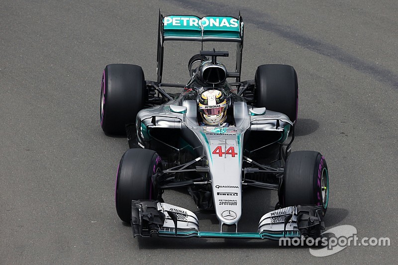 Hamilton también domina la segunda sesión libre
