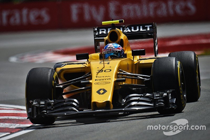 Com desequilíbrio, Renault tem problemas andando em zebras