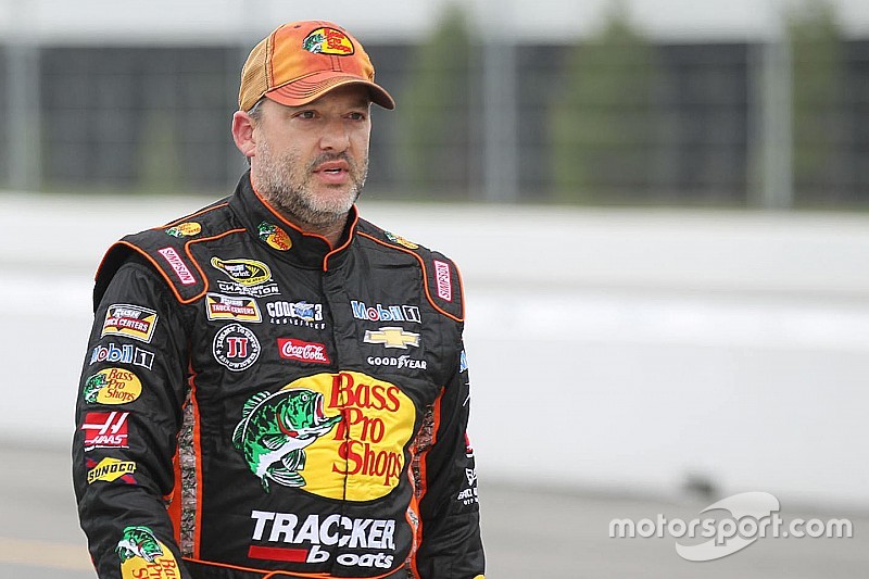 Stewart lidera a Chevrolet en la calificación