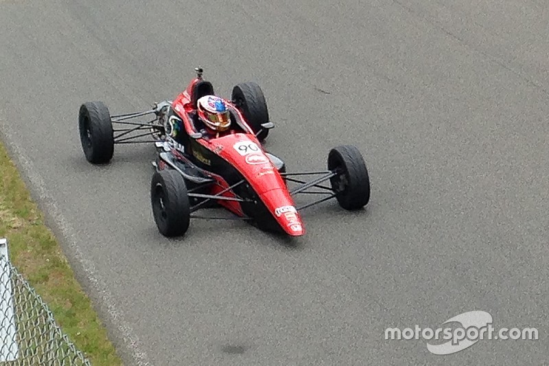 Trenton Estep gagne en Formula Tour 1600 à Montréal