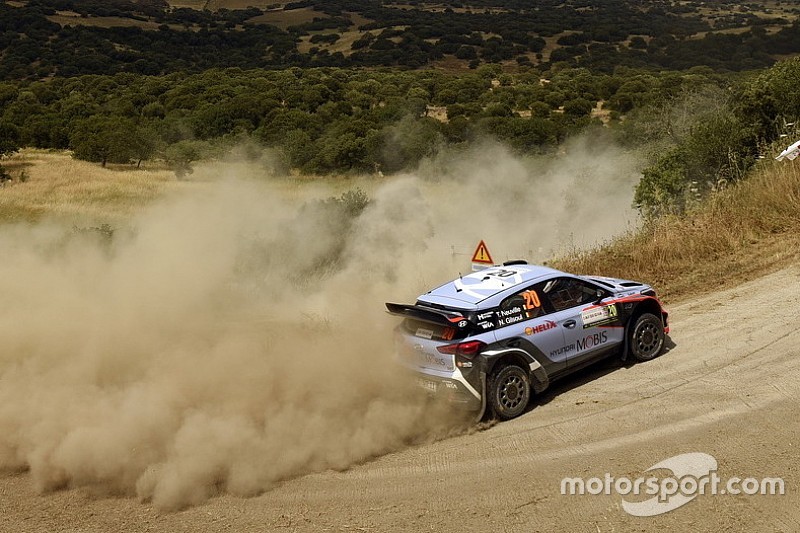 Italia, PS18: nono centro per Neuville, la vittoria è ad un passo