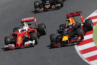 El asunto de los alerones flexibles es un tema de la FIA, dice Smedley