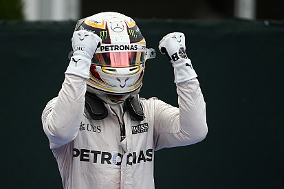 Feliz com vitória, Hamilton alerta: "Temos trabalho a fazer"