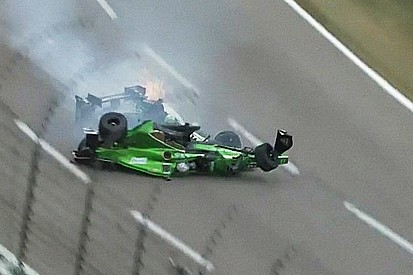 Veja o forte acidente entre Daly e Newgarden no Texas