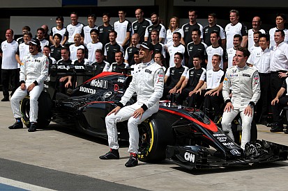 McLaren no pensará en su pareja de pilotos hasta septiembre