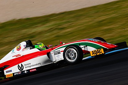 Nem sikerült a triplázás, de így is csökkentette a hátrányát Mick Schumacher
