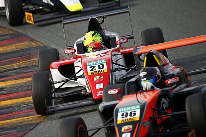Újabb negyedik hely Schumacher fia neve mellett