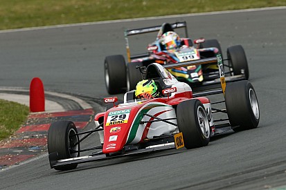Schumacher fia egy negyedik hellyel nyitott Oscherslebenben