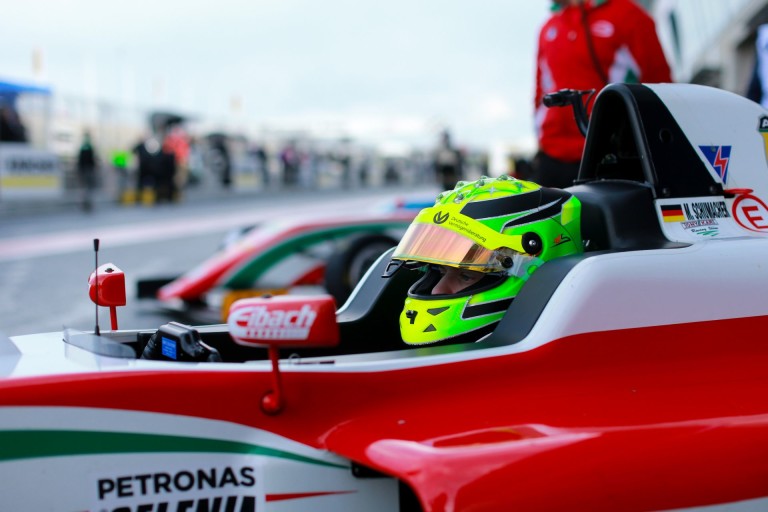 Újabb negyedik hely Mick Schumacher neve mellett Oscherslebenben