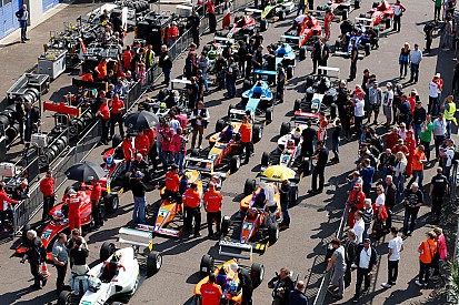 Hatalmas hajrát futott Michael Schumacher fia élete első F4-es versenyén