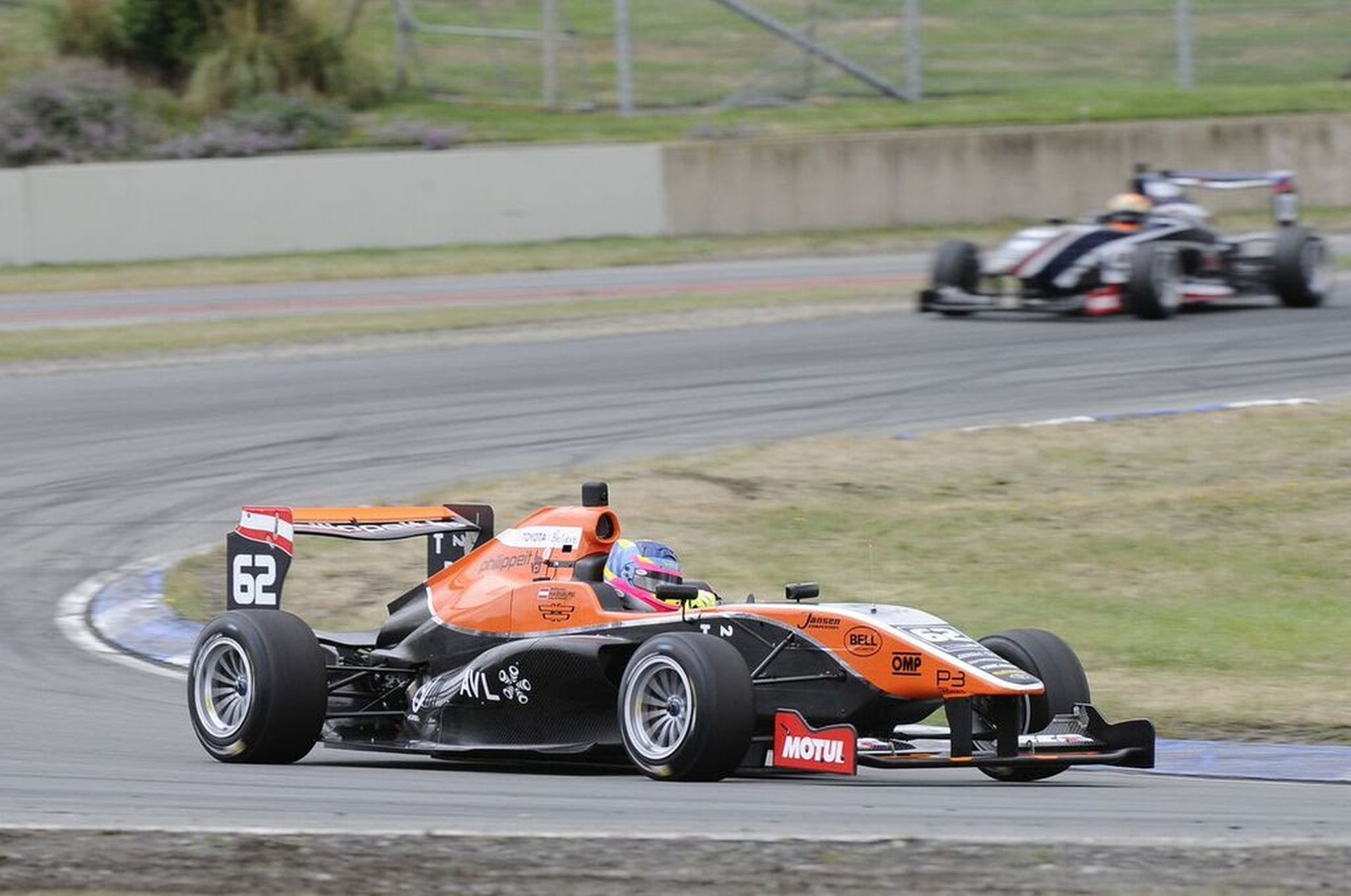 Habsburg Ferdinánd a szezonnyitót követően vezeti a Toyota Racing Series bajnokságot