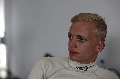 Il Team Engstler schiera Niklas Mackschin ad Oschersleben